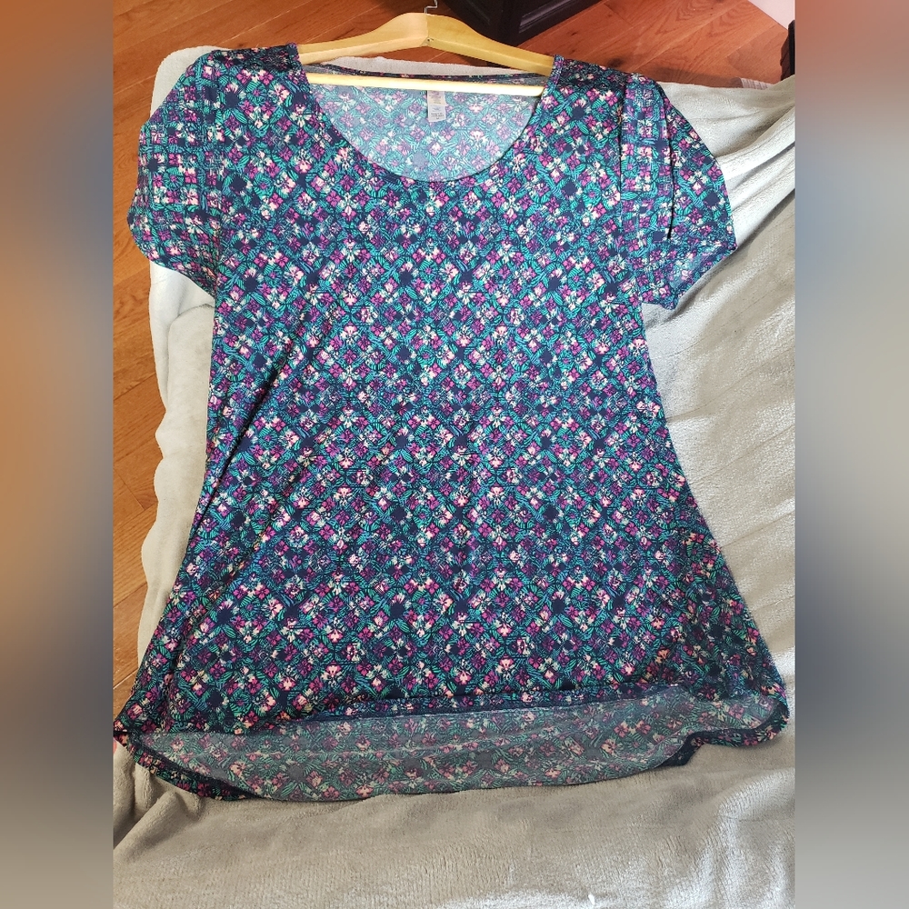 LuLaRoe Simply Comfortable Shirt